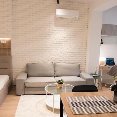 Top Center Designer Studio Apartment Szófia Kültér fotó